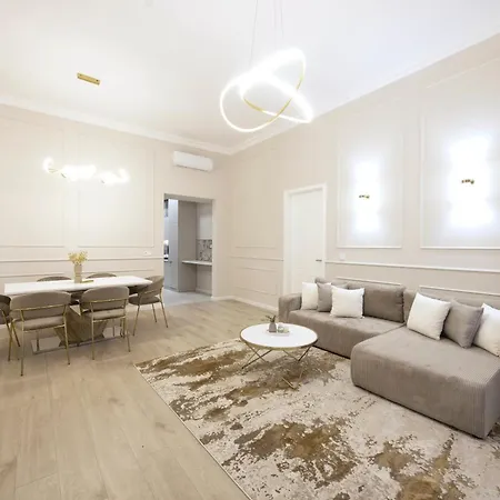 아파트 Luxurious & Elegance W18 Grand W' Balcony By Prestige Homes 부다페스트