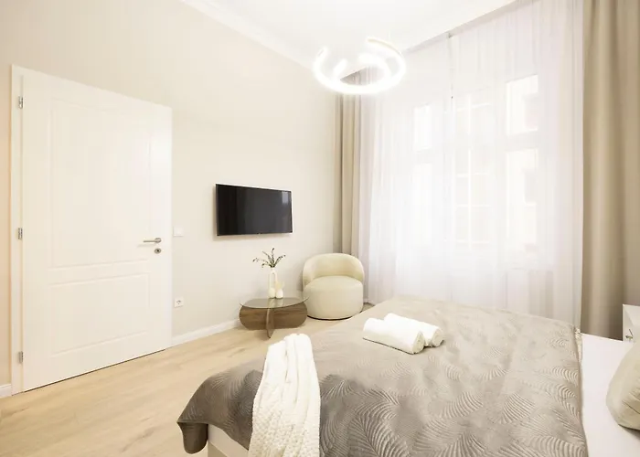 Luxurious & Elegance W18 Grand W' Balcony By Prestige Homes דירה *