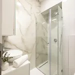 Luxurious & Elegance W18 Grand W' Balcony By Prestige Homes * בודפשט