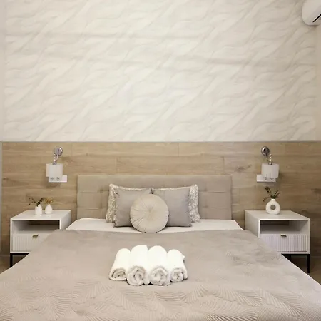 Luxurious & Elegance W18 Grand W' Balcony By Prestige Homes