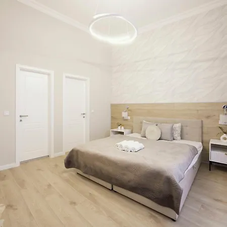 Apartment Luxurious & Elegance W18 Grand W' Balcony By Prestige Homes