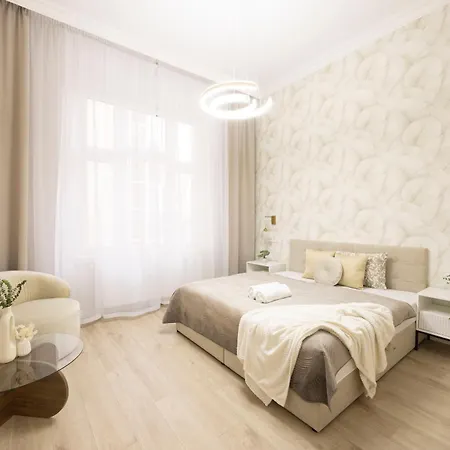 Apartment Luxurious & Elegance W18 Grand W' Balcony By Prestige Homes