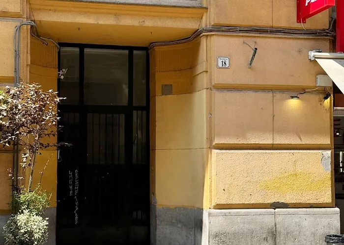 Luxurious & Elegance W18 Grand W' Balcony By Prestige Homes Lägenhet Budapest