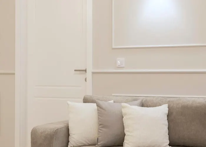Luxurious & Elegance W18 Grand W' Balcony By Prestige Homes Lägenhet Budapest