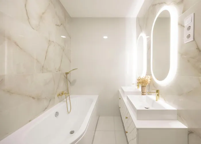 Luxurious & Elegance W18 Grand W' Balcony By Prestige Homes Budapest